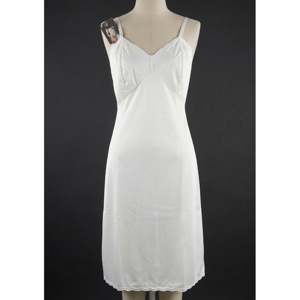 NWT 1960s Vintage Ivory White Slip GAYMODE by Penney's Scalloped Bridal Romantic